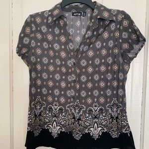 Apt. 9 Women's Black and White Geometric Button Down Shirt